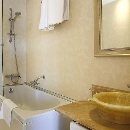 Fuat Pasa - Special Category Bosphorus Szálloda