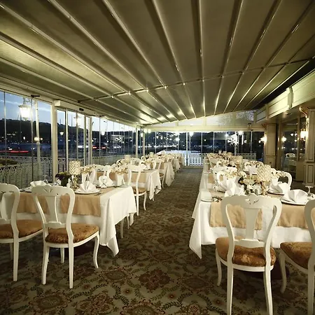 Fuat Pasa - Special Category Bosphorus Hotel Stambuł
