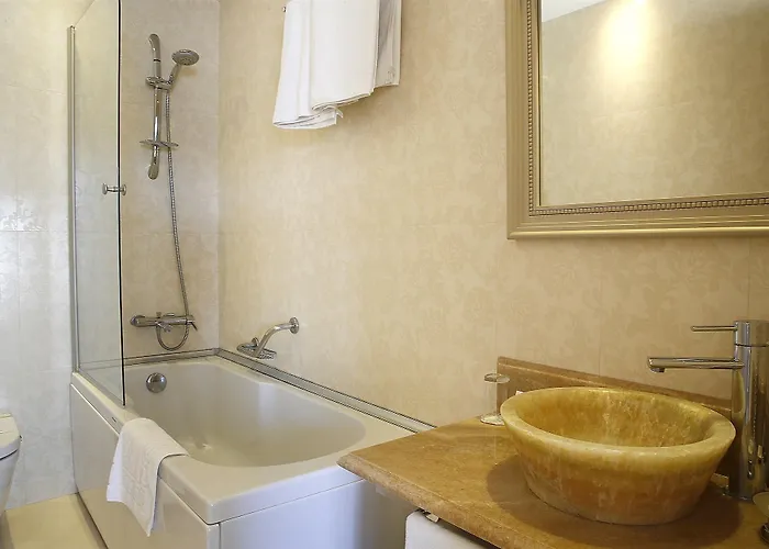 Fuat Pasa - Special Category Bosphorus Отель